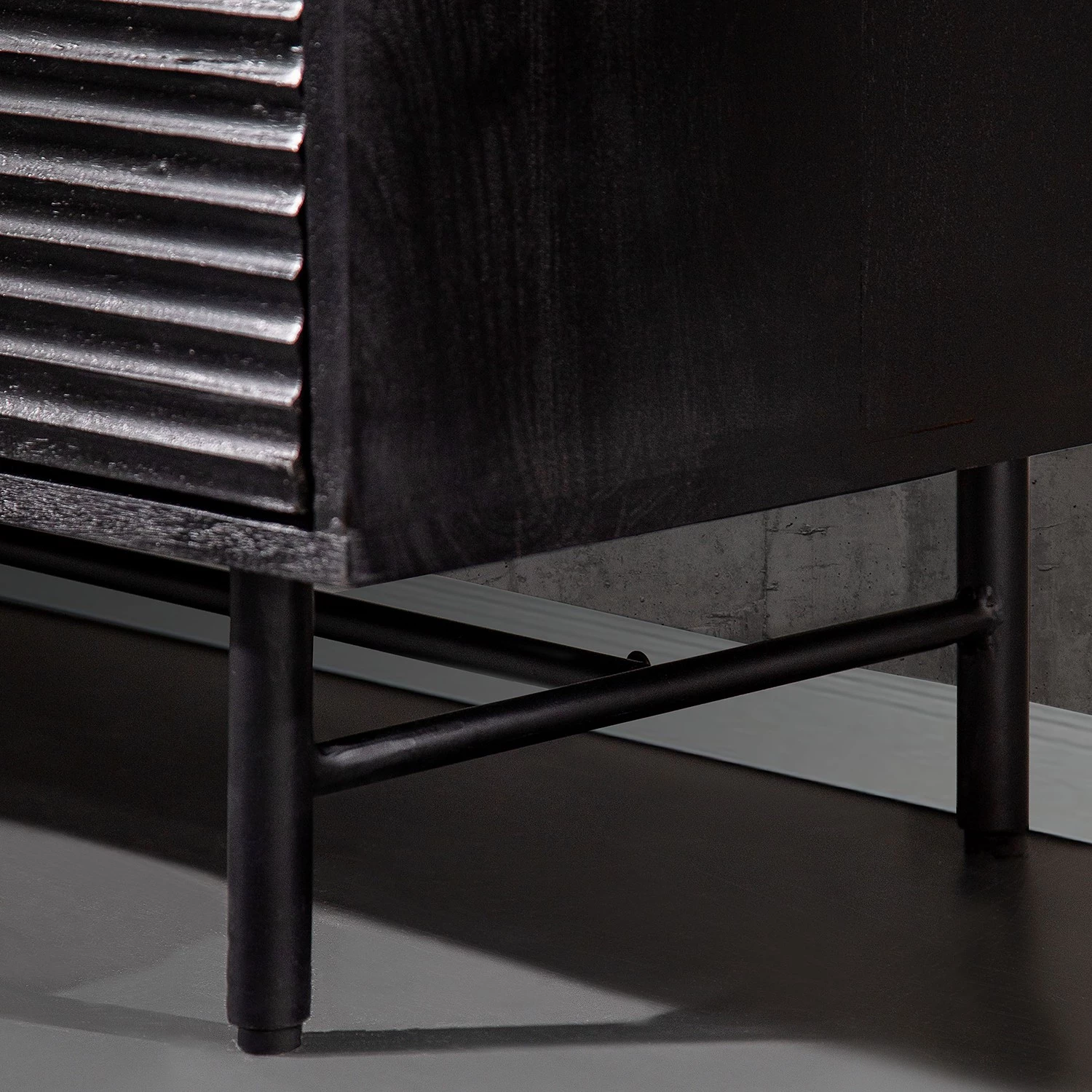 Red Living Buffet haut Soyons - Acacia massif / Métal - Noir / Doré 7 Red Living Buffet haut Soyons - Acacia massif / Métal - Noir / Doré – Image 7